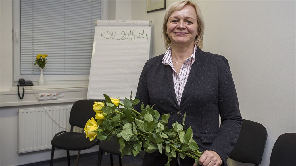 Lidovecká kandidátka na senátorku za Krom��í�sko �árka Jelínková po postupu do...