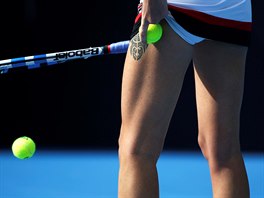 Karolna Plkov si chyst tenisk.