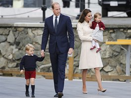 Princ William, vévodkyně Kate a jejich děti princ George a princezna Charlotte...