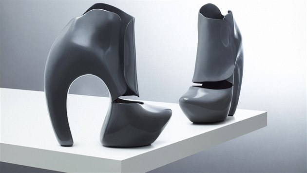 Extravagantní boty designérky Pavly Podsedníkové vyrobené 3D tiskem.
