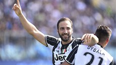 Gonzalo Higuaín v dresu Juventusu se raduje z gólu proti Empoli