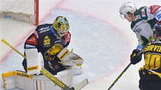 Jaroslav Janus z Litvínova vychytal karlovarského Vojt�cha Tome�ka