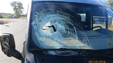 Osmasedmdesátiletý cyklista st�et s Fordem Tranzit nep�e�il. (5. �íjna 2016)