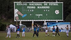 Amerití fotbalisté vyhráli na Kub 2:0, fanoukm dkují za podporu.