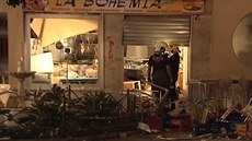 Výbuch plynové láhve zranil ve panlské kavárn nejmén 77 lidí