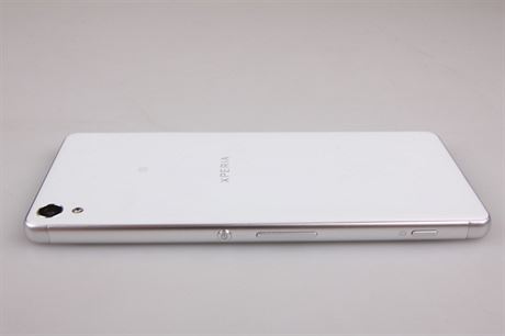 Sony Xperia XA