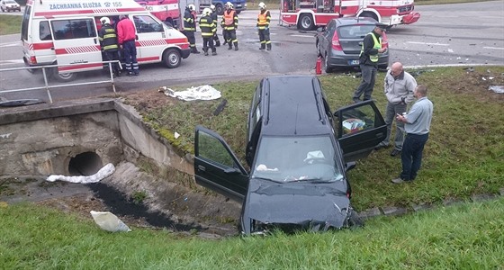 Poblí Jaderné elektrárny Temelín se v úterý srazila dv auta. U nehody...