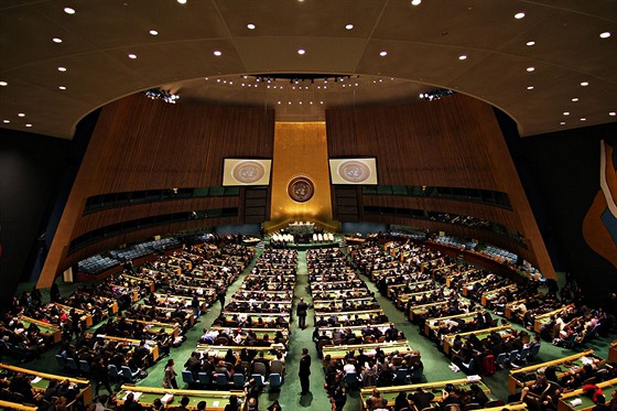 Hlavní sál budovy Organizace spojených národ, kde se schází Valné shromádní...
