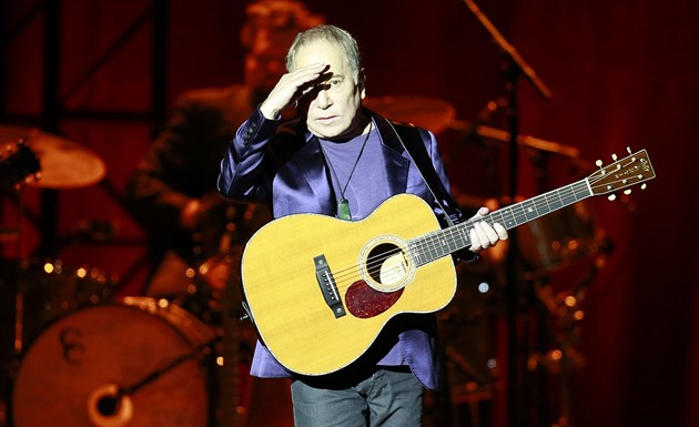 Rychlosoutěž na poslední chvíli: Vyhrajte vstupenky na nedělní koncert Paula Simona