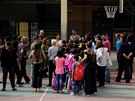 V Řecku protestovali rodiče proti nástupu malých migrantů do školy (10. říjen...