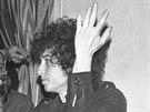 Americký hudebník Bob Dylan pi tiskové konferenci v Paíi. (22. kvtna 1966)