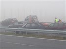 Hromadná nehoda na druhém kilometru D6 u Prahy (17. íjna 2016).