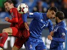eský záloník Milan Petela v kvalifikaním utkání proti Ázerbájdánu v...