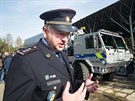 Jaromír Tkadleek je coby krajský policejní éf velitelem zásahu ve...