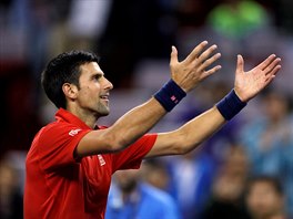 Srbsk tenista Novak Djokovi se vrtil po US Open na kurt na turnaji v...