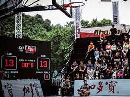 TO BYLO ALE TRÁPENÍ. Duel mezi eskými basketbalistkami a reprezentantkami...