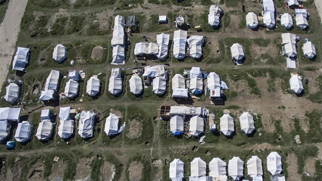 Tbor pro uprchlky na ostrov Lesbos (z 2016)