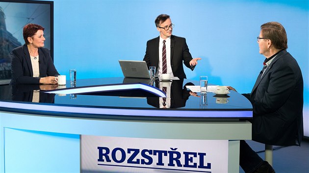 Anna Hubkov a Zdenk kromach v diskusnm poadu Rozstel na iDNES.tv. Debatu moderuje Vladimr Vokl. (13. jna 2016)