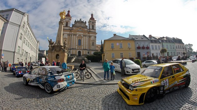 Na ternbersk trati Ecce Homo se jely prestin zvody do vrchu FIA ClimbHill Masters. Zastnilo se 140 zvodnch voz vech typ ze 16 zem, kter si pi nvratu z trati mohli prohldnout i lid v ulicch.