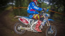 Italský jezdec Manuel Moni b�hem �estidenní