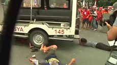 Filipínská policie surov rozhánla demonstraci.