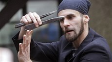 Nejlep�í sv�tový vrha� no�� Adam �eladín v Pelh�imov� pok�til v roce 2016 nové...