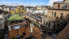 Střecha Paláce Lucerna se na tři dny otevřela pro veřejnost. Lidem se tak... | na serveru Lidovky.cz | aktuální zprávy