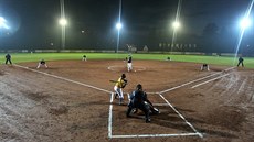 Momentka z extraligového finále softbalist�: Havlí�k�v Brod proti Spectru Praha