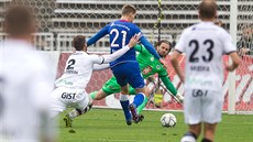 Hradetí fanouci se na návrat na Vesportovní stadion pipravili.