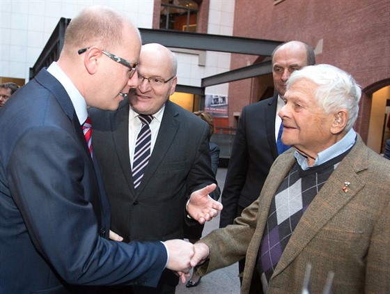 Bohuslav Sobotka a Jií Brady pi návtv muzea holocaustu ve Washingtonu....