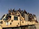 Irácké bezpenostní jednotky východn od Mosulu (26. íjna 2016)