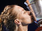 POLIBEK. Ruská tenistka  Svtlana Kuzncovová ovládla turnaj v Moskv.