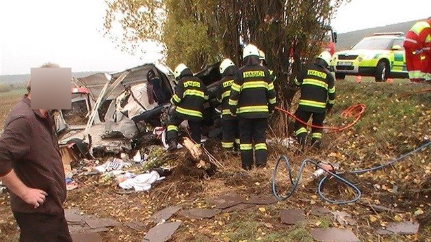 Nehoda dodvky a kamionu na silnici I/35 u Konecchlum na Jinsku (26.10.2016).