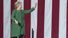 Hillary Clintonová na pedvolebním mítinku v Severní Karolín (23. íjna 2016)