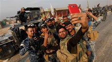 Irácké bezpečnostní jednotky východně od Mosulu (26. října 2016)