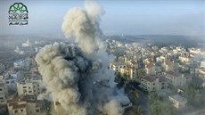 Syrská armáda zahájila v Aleppu protiofenzivu, zábr na mstu byl poízen z...