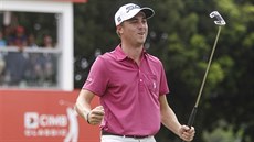 Justin Thomas se raduje z vítzství na turnaji PGA Tour v Kuala Lumpuru.