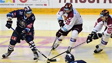 �tefan Ru�i�ka v dresu Sparty (vpravo) v utkání proti Liberci.