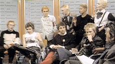 Zábr ze snímku Sex Pistols: Ds a bs