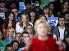 Hillary Clintonová ení ped studenty Kent State University v Ohiu (31. íjna...