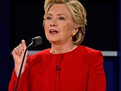Clintonov na jedn ze zvrench debat prezidentsk kampan (26. z 2016)