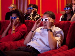 Pracovníci Bílého domu sledují spolu s Obamou a první dámou finále 43. Super...