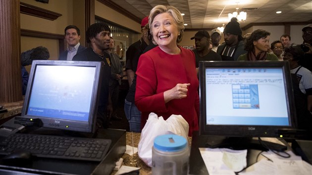 Hillary Clintonov� agituje v Clevelandu (31. ��jna 2016)