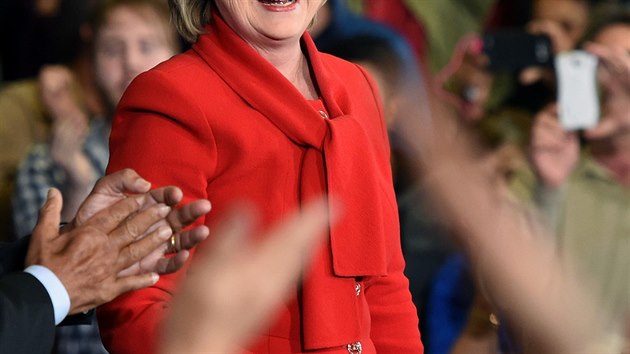 Clintonová během prezidentské kampaně (14. února 2016)