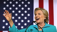 Demokratická prezidentská kandidátka Hillary Clintonová pi projevu v Daytona...