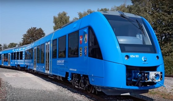Vlak pohánný vodíkem Coradia iLint zane v roce 2018 jezdit v Nmecku.