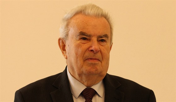 Profesor Jan Peřina
