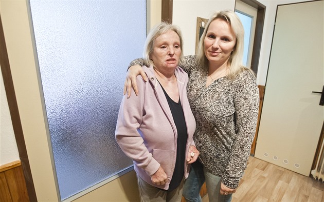 Zuzan Hegerové a její mamince Milui enkové se v íjnu 2015 pevrátil ivot...