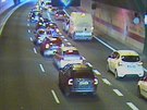 Výpadek elektiny ve Strahovského tunelu zpsobil v Praze dopravní kolaps. (8....