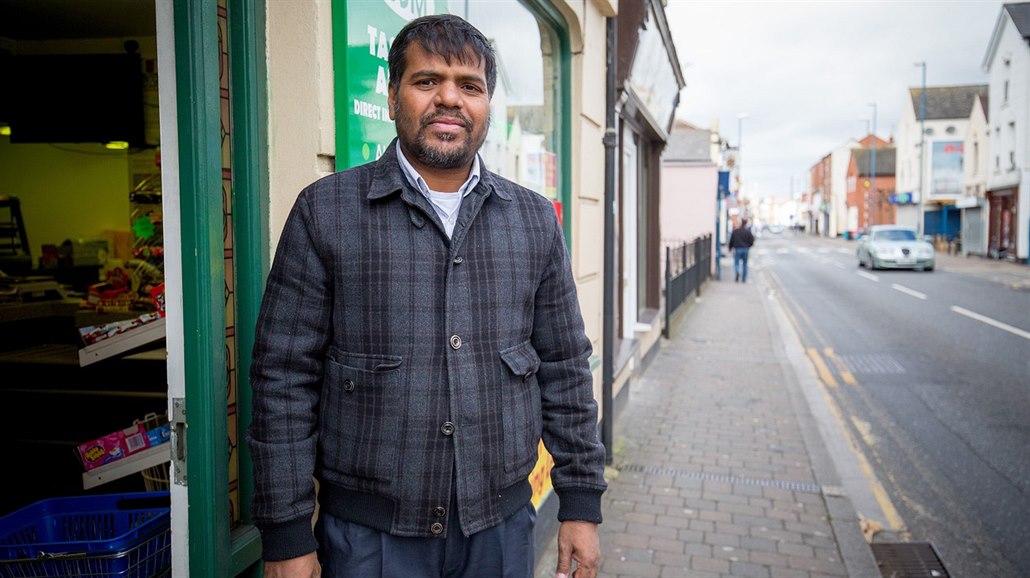 Mohamed Alif ze �rí Lanky na Barton Street v Gloucester. Tato ulice je...